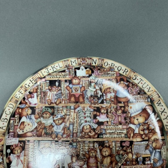 The Bradford Exchange Welcome to the Libeary Collectible Plate No. 5327B -8 1/8" - Picture 2 of 5